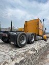 Tractocamión W900