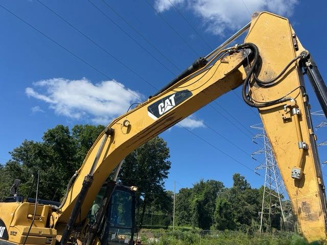Excavadora 325DL