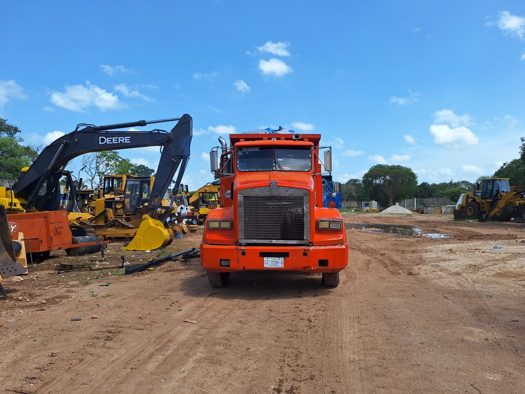 Camion Volteo 14M Kenworth 