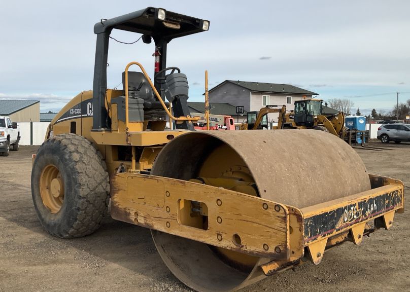 Vibrocompactador CS533