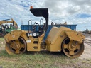 Compactador Caterpillar CB64 