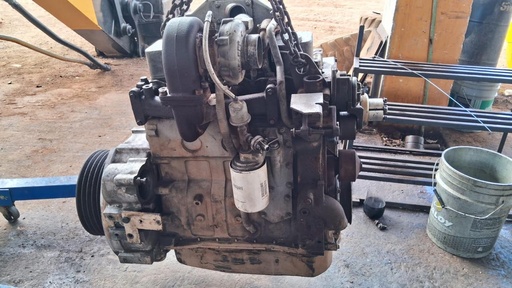 Motor Cumins 390 AT4 turbo 