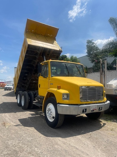 Camion de volteo fretghtliner 14M