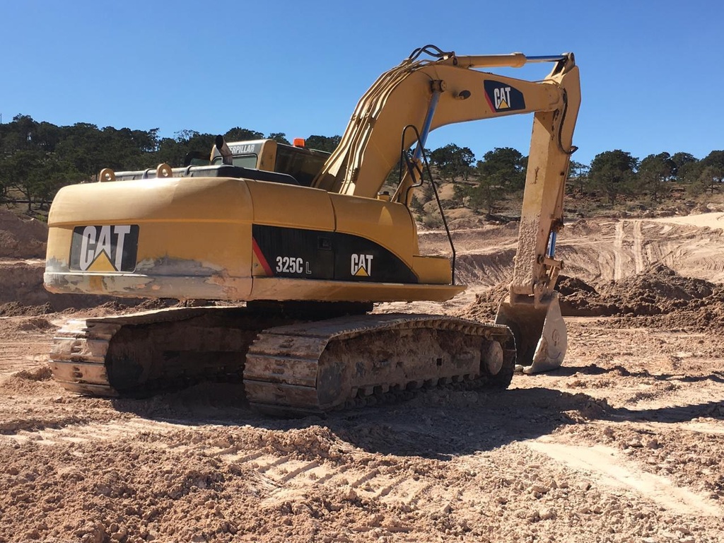 Excavadora 325C 