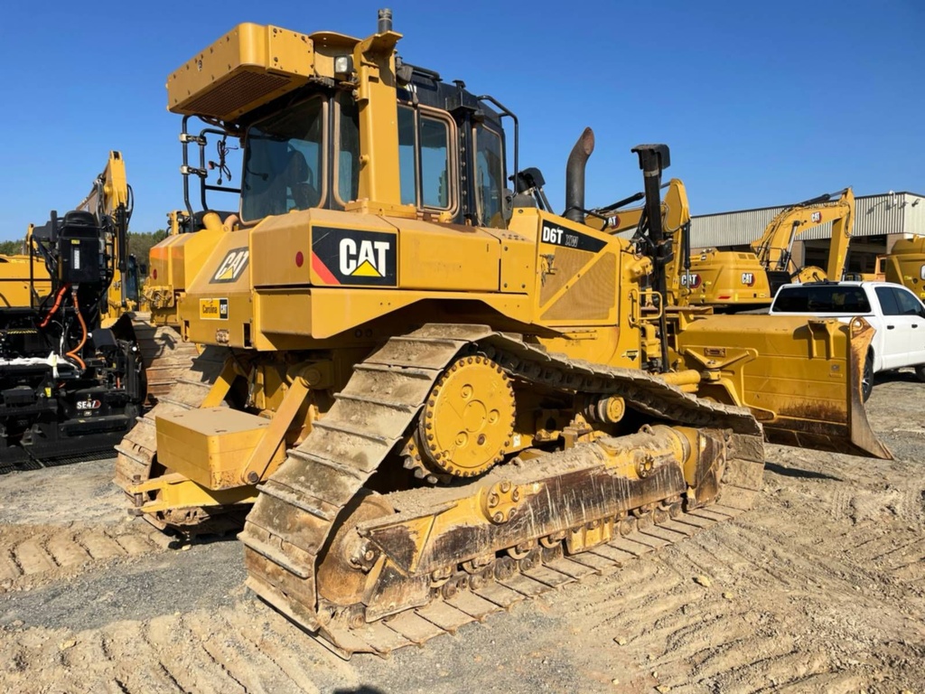 Tractor D6T XW