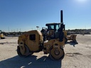 Vibrocompactador tandem CB34B 