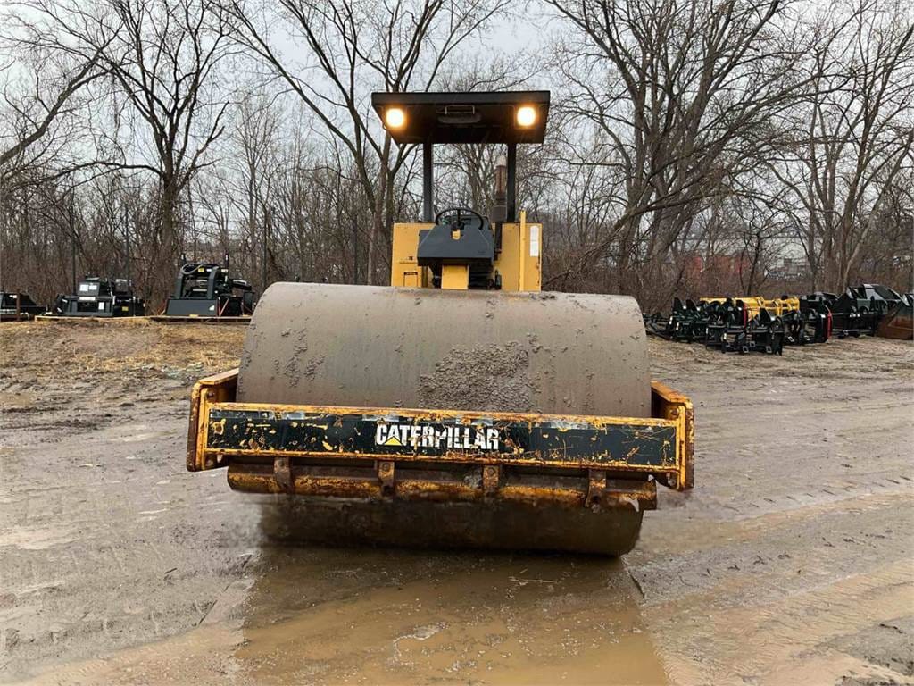 Vibrocompactador CS563C