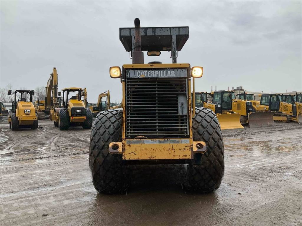 Vibrocompactador CS563C