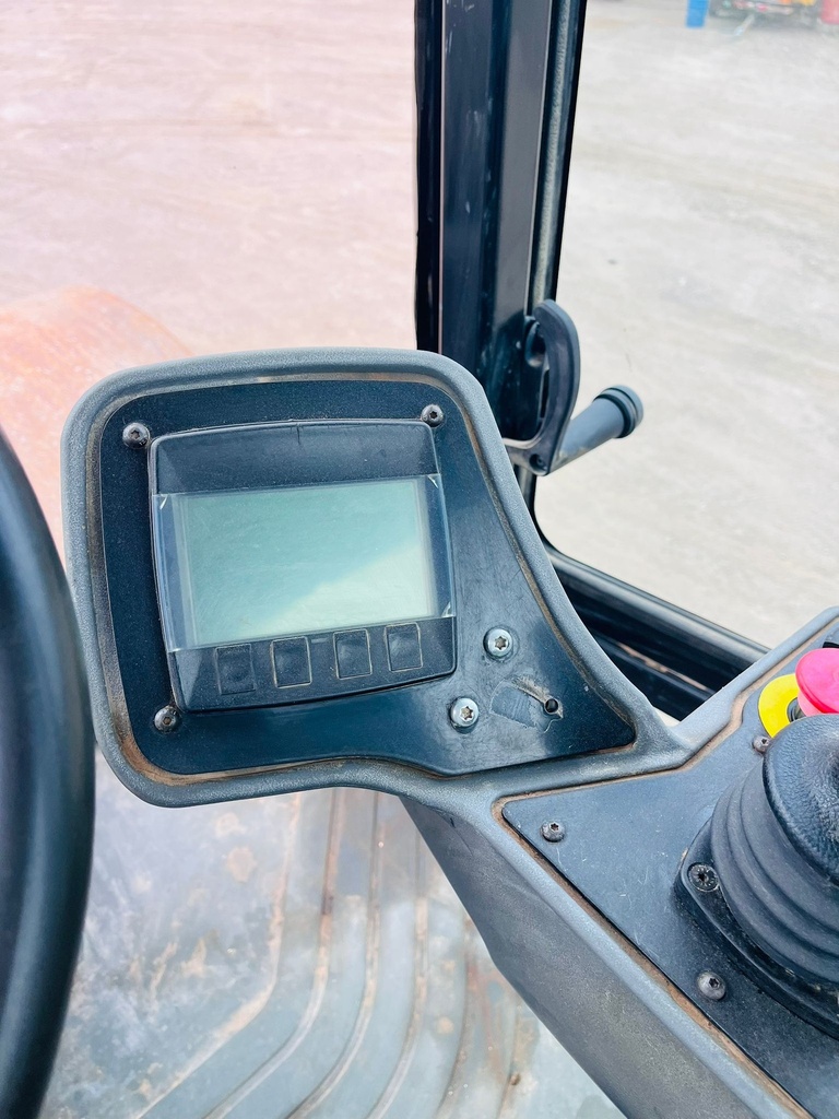 Compactador CS56B 