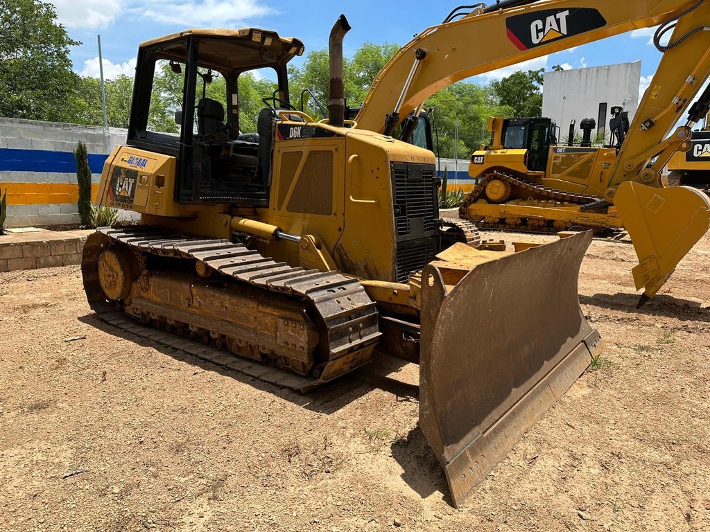 Tractor D6K XL