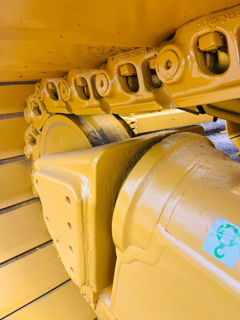 Tractor D6T