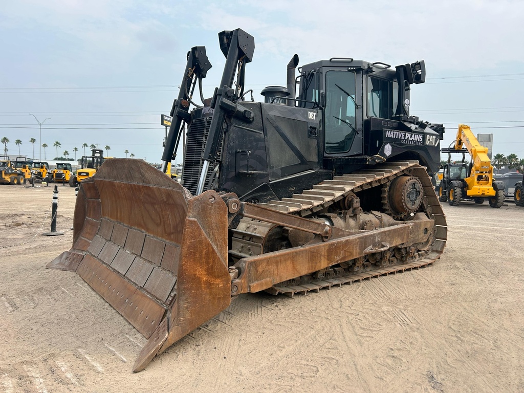 Tractor D8T