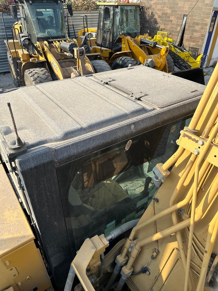 Excavadora 320EL