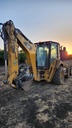 Retroexcavadora 420F2