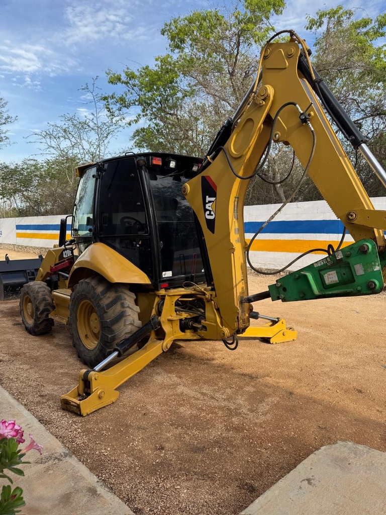 Retroexcavadora 420E