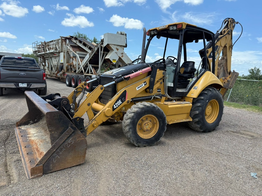 Retroexcavadora 420E 