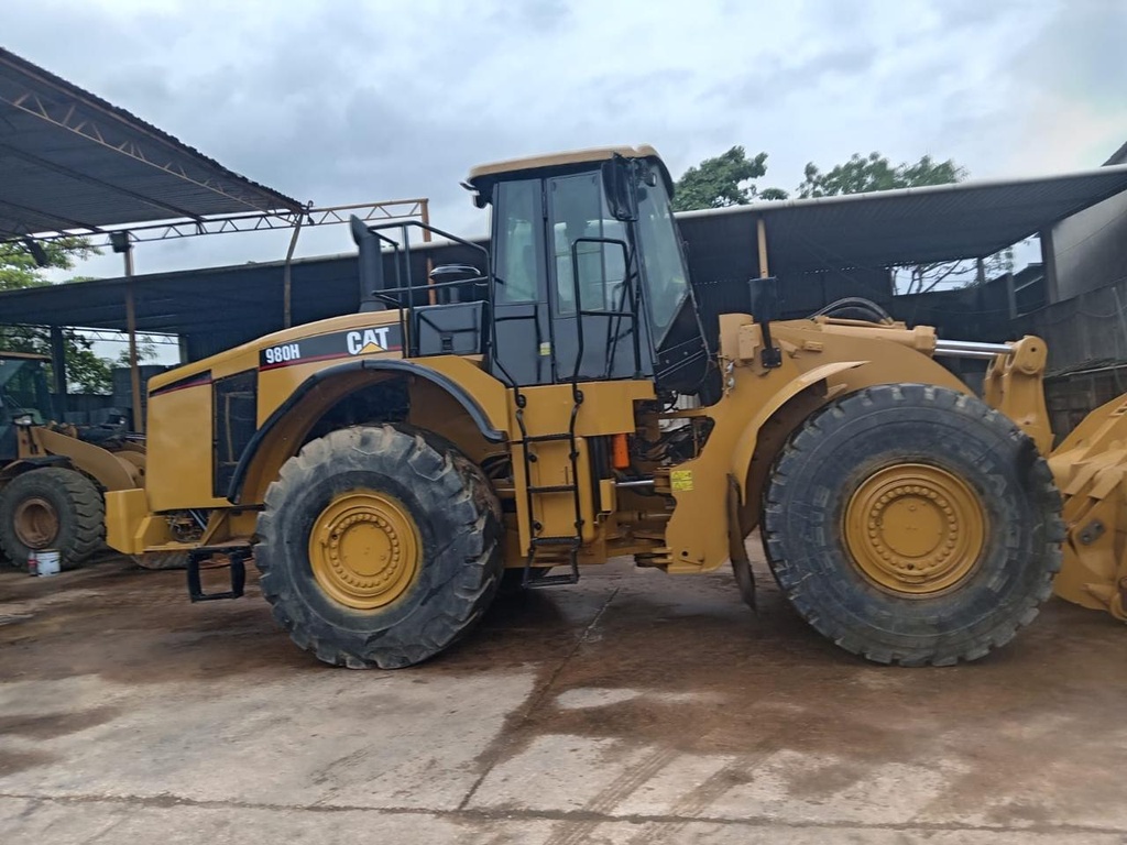 Cargador frontal 980H 