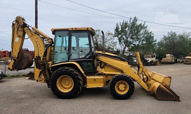 Retroexcavadora 420D 