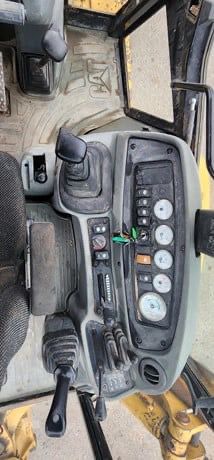 Retroexcavadora 420D 