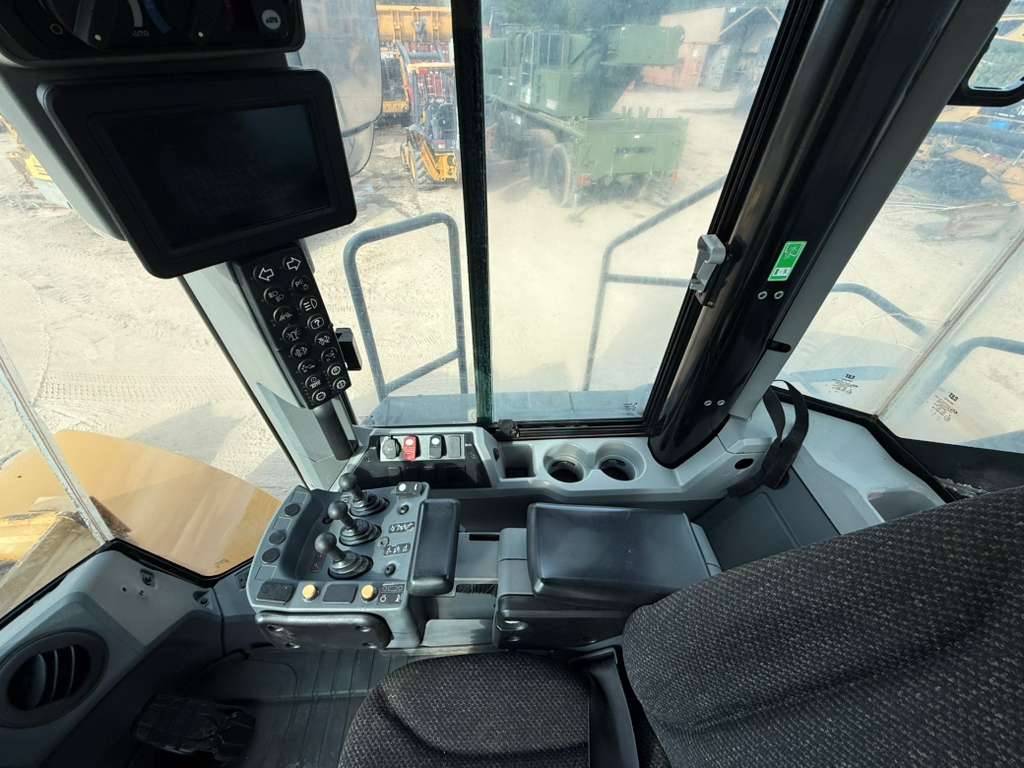 WhatsApp Image 2025-11-24 at 4.18.36 PM (3).jpeg