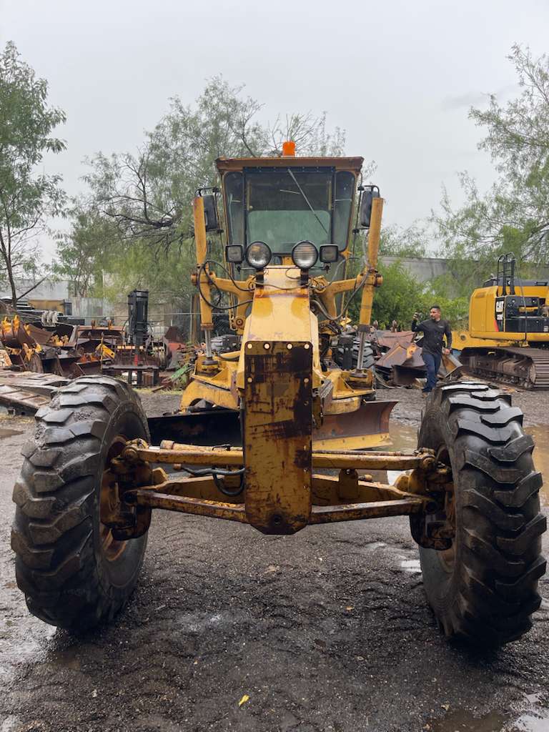 Motoniveladora Caterpillar 12G