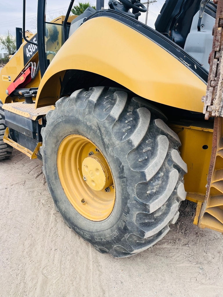 RETROEXCAVADORA CAT 430F