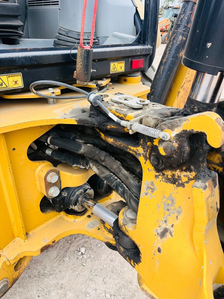 RETROEXCAVADORA CAT 430F