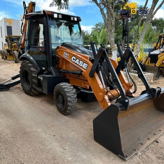 Retroexcavadora 580SN 4x4 2015