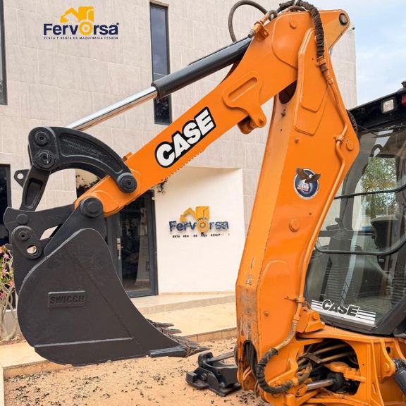 Retroexcavadora Case 580 Super N 2016 4x4 en Venta en Mérida | Cabina Cerrada y Kit Hidráulico