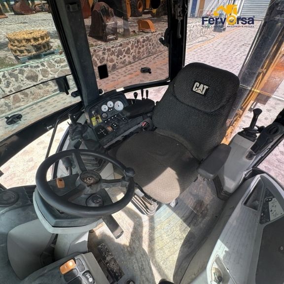 Retroexcavadora Caterpillar 420E 2012 4x4 en Venta en Mérida | Entrega Inmediata 