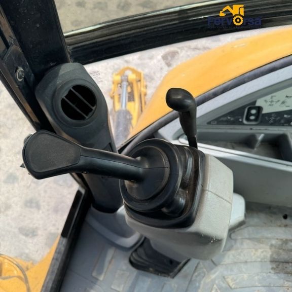 Retroexcavadora Caterpillar 420E 2012 4x4 en Venta en Mérida | Entrega Inmediata 