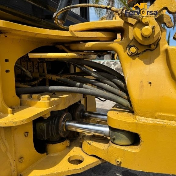 Retroexcavadora Caterpillar 420E 2012 4x4 en Venta en Mérida | Entrega Inmediata 
