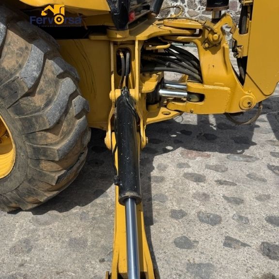 Retroexcavadora Caterpillar 420E 2012 4x4 en Venta en Mérida | Entrega Inmediata 