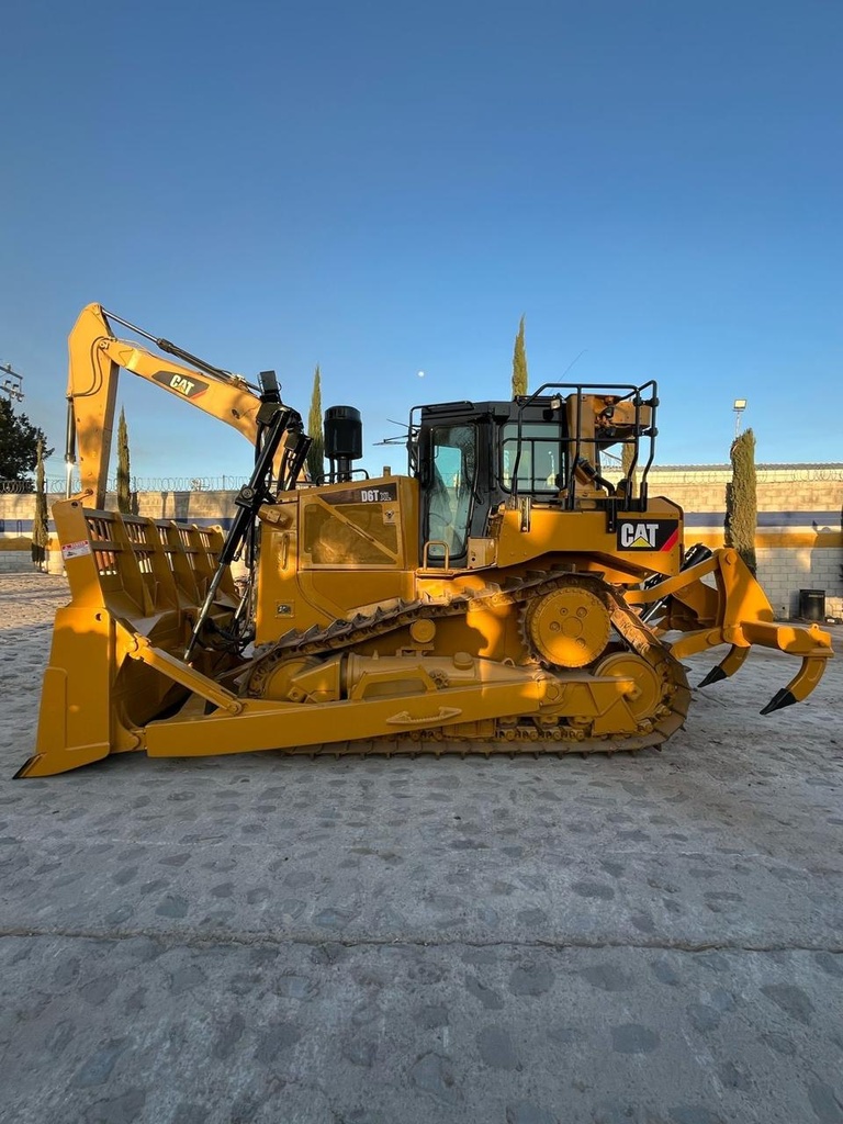 Tractor Bulldozer Caterpillar D6T 2020 – Ripper 3 Zancos