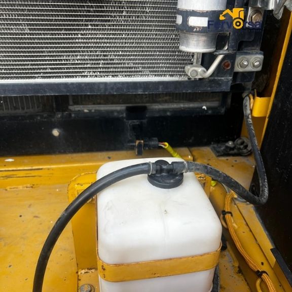 Caterpillar 320DL 2009_Fervorsa_4.jpg