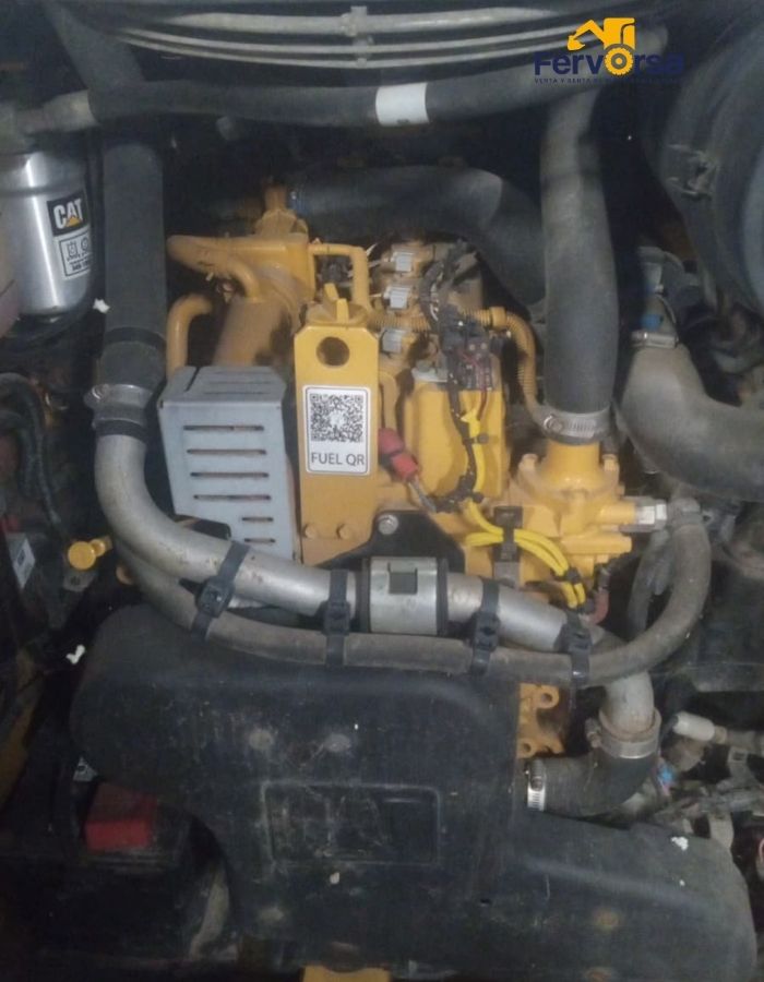 CAT 236B 2016_Fervorsa_3.jpg