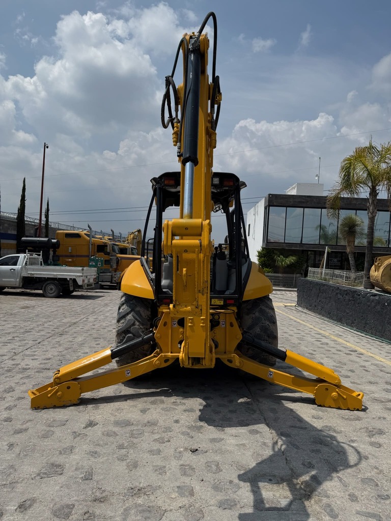 Caterpillar 420F 2019_Fervorsa_5.jpg