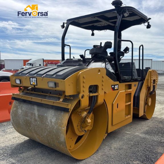 Rodillo Compactador Tandem Caterpillar CB10 2017 | Vibrocompactador de Doble Tambor