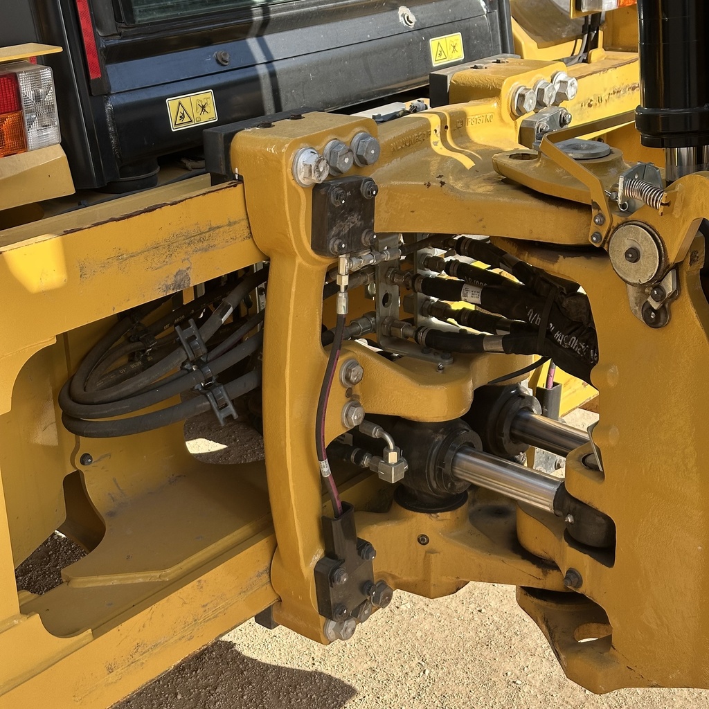 RETROEXCAVADORA CATERPILLAR 424 – 2025