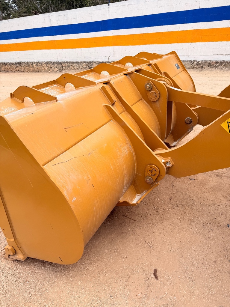 Cargador Frontal SEM 655F 2025 | 5 Toneladas