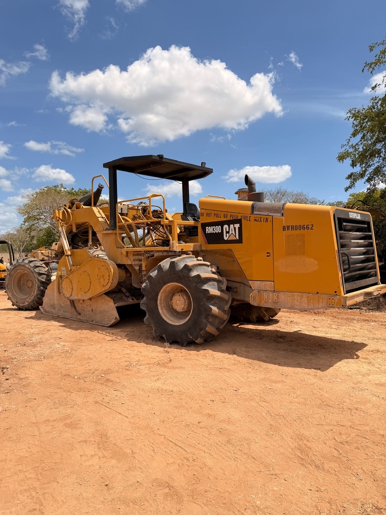 Recuperadora de asfalto Caterpillar RM300
