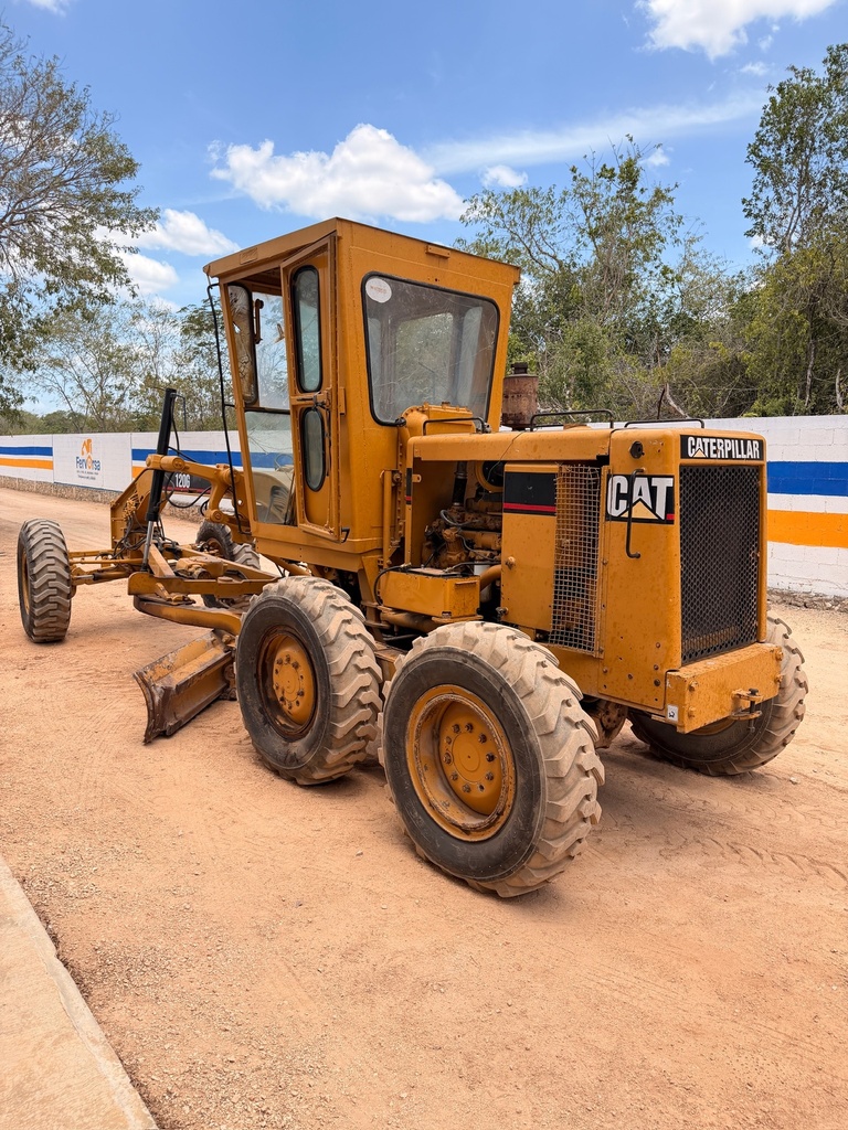 Motoconformadora Caterpillar 120G