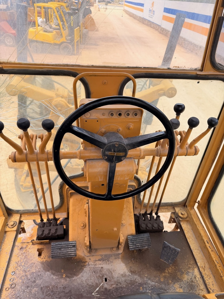 Motoconformadora Caterpillar 120G