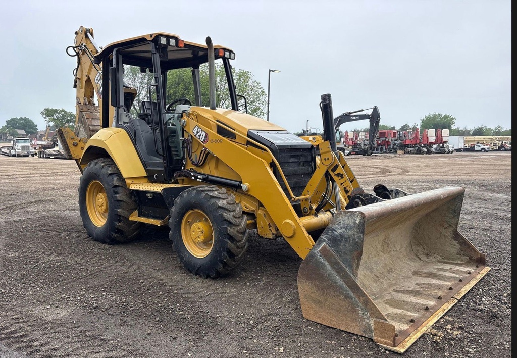 Retroexcavadora Caterpillar 420 2024 | Por Importar