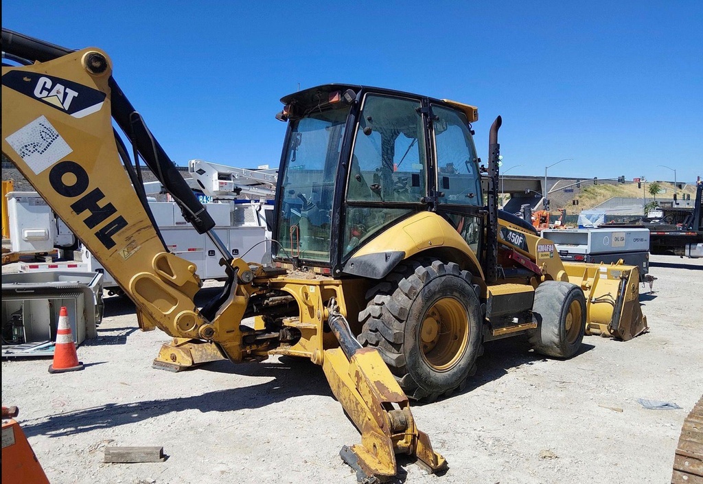 Retroexcavadora Caterpillar 450F 2018 | Por Importar 