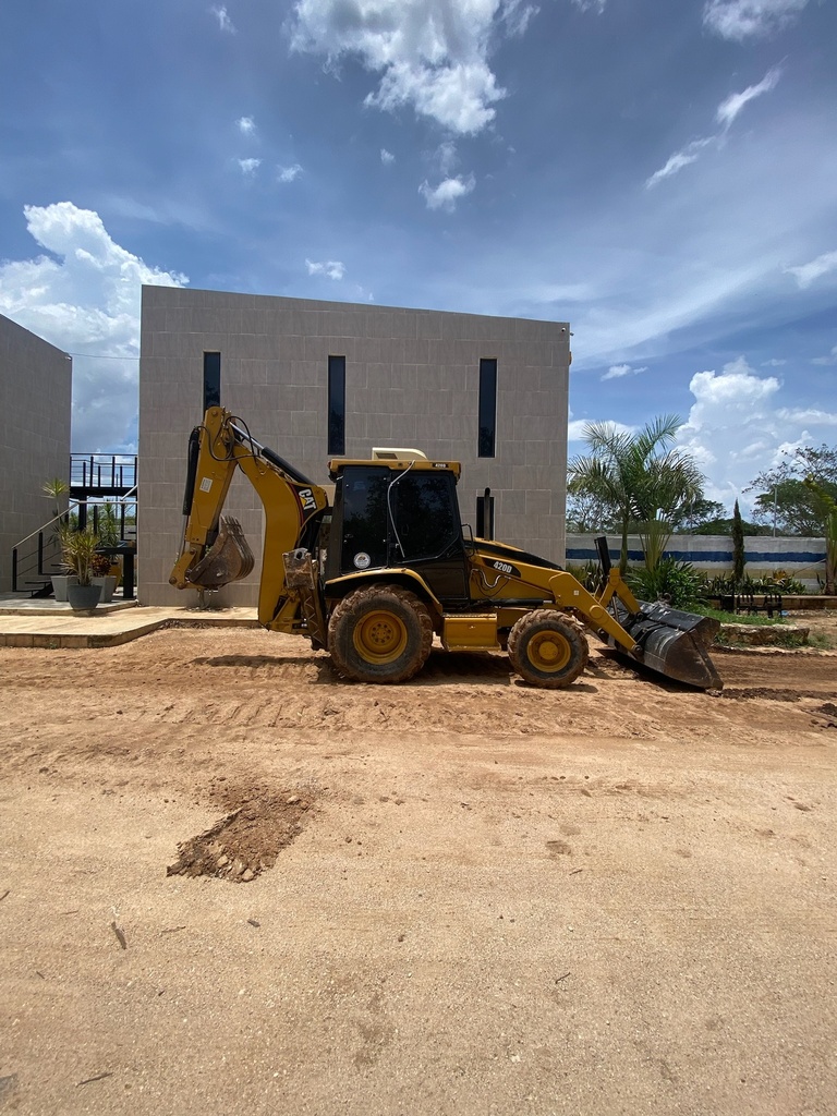 Retroexcavadora Caterpillar 420D