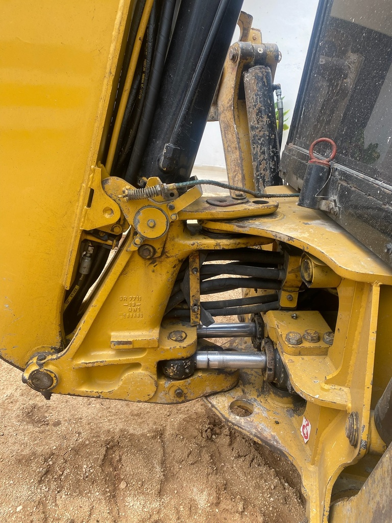 Retroexcavadora Caterpillar 420D