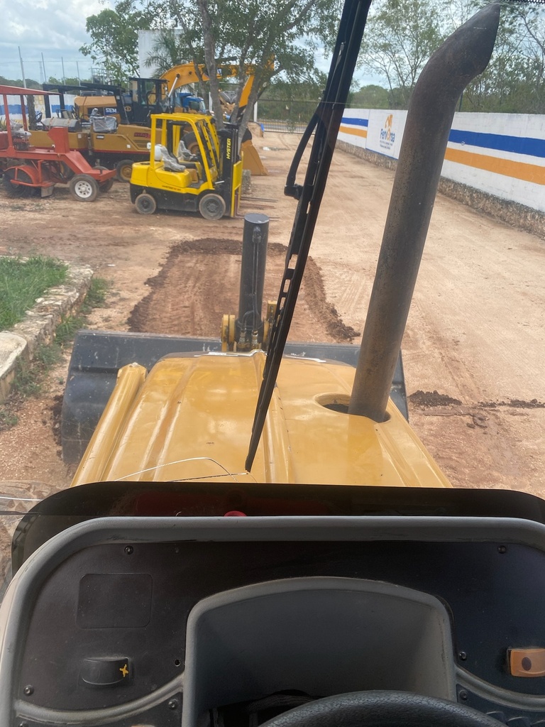 Retroexcavadora Caterpillar 420D