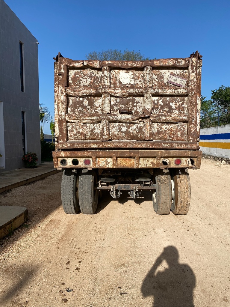 Tractocamión Volvo VNL 2011