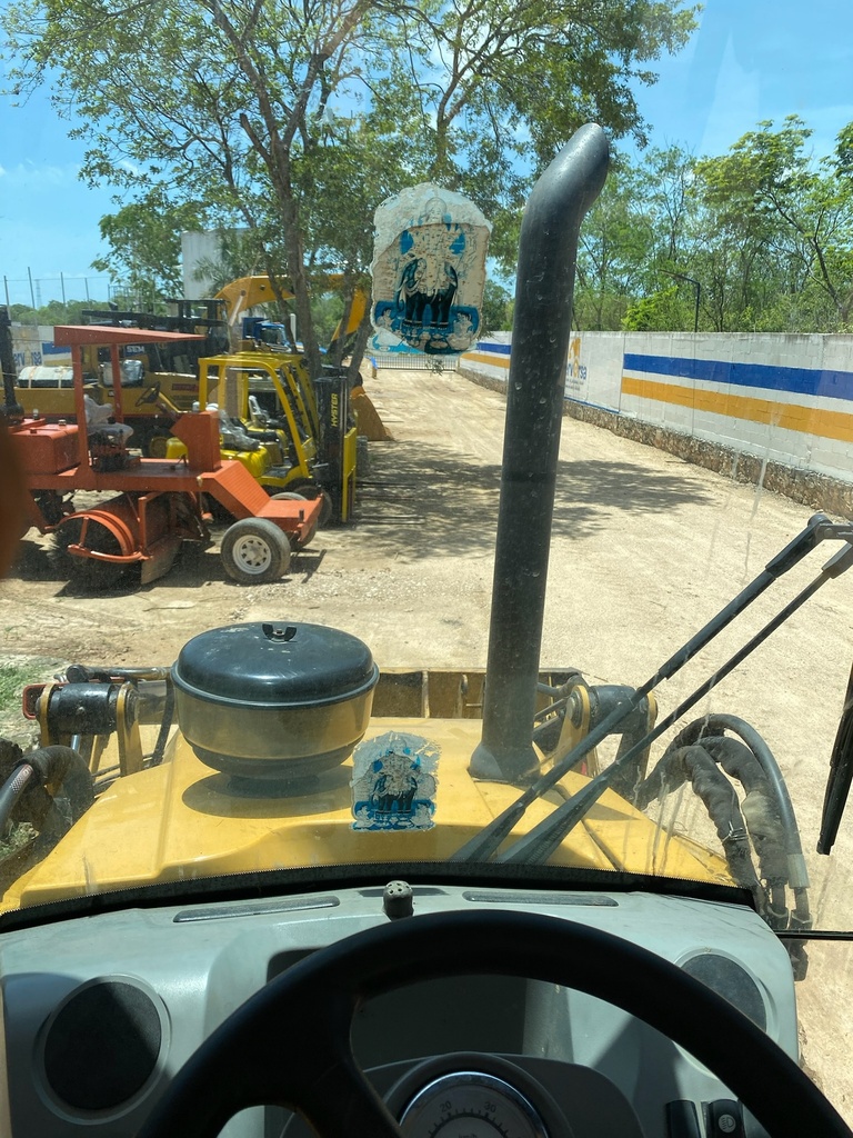 Retroexcavadora Caterpillar 426F2 2022